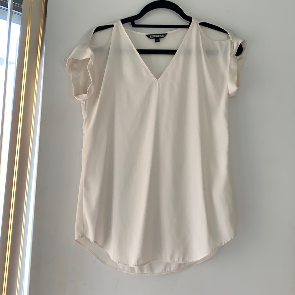 Express Creamy off-white office top cut out sleeves